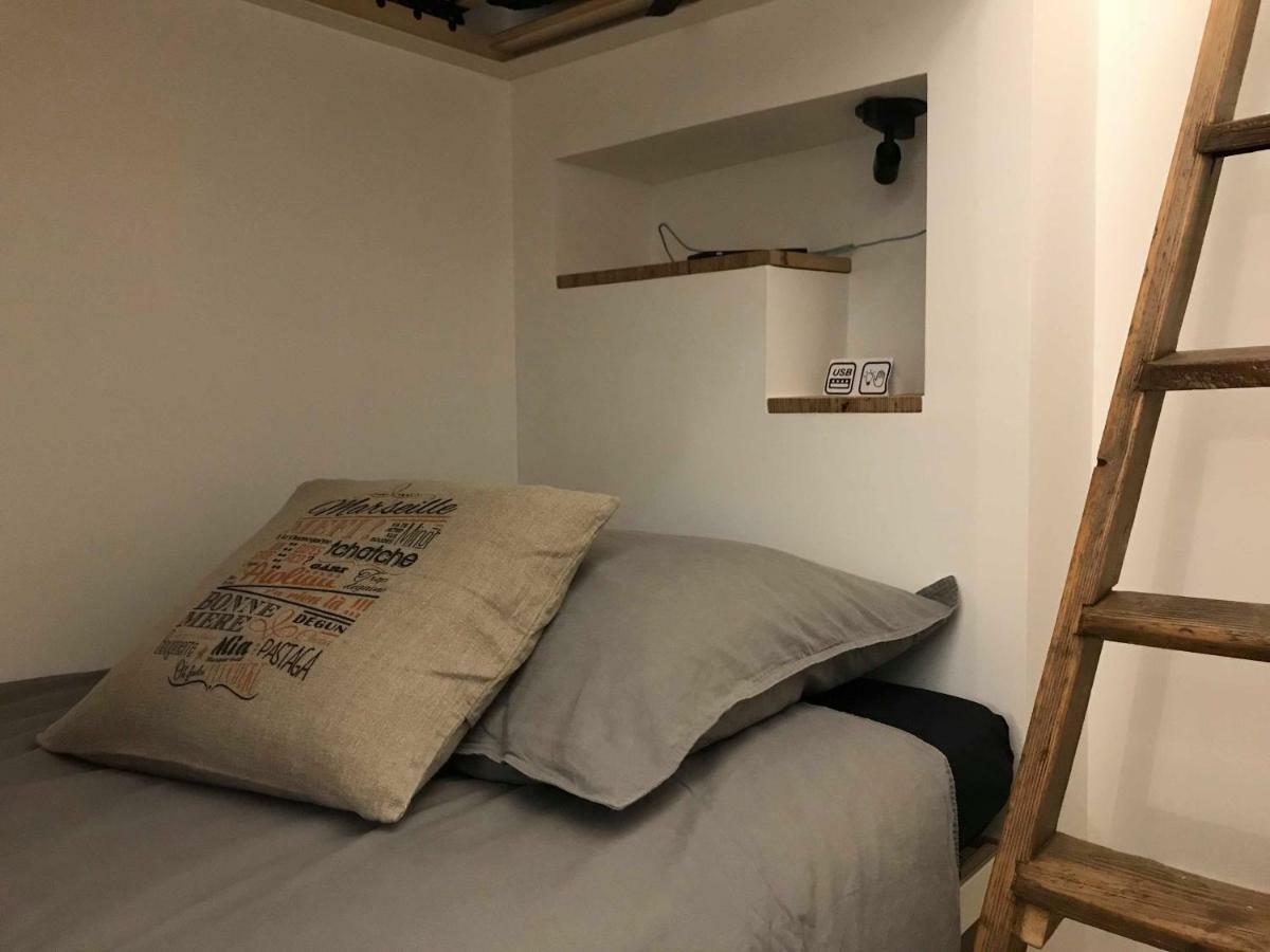 Le Penequet : L'Appartement Du Vieux Port ☺ Marseille Exteriör bild
